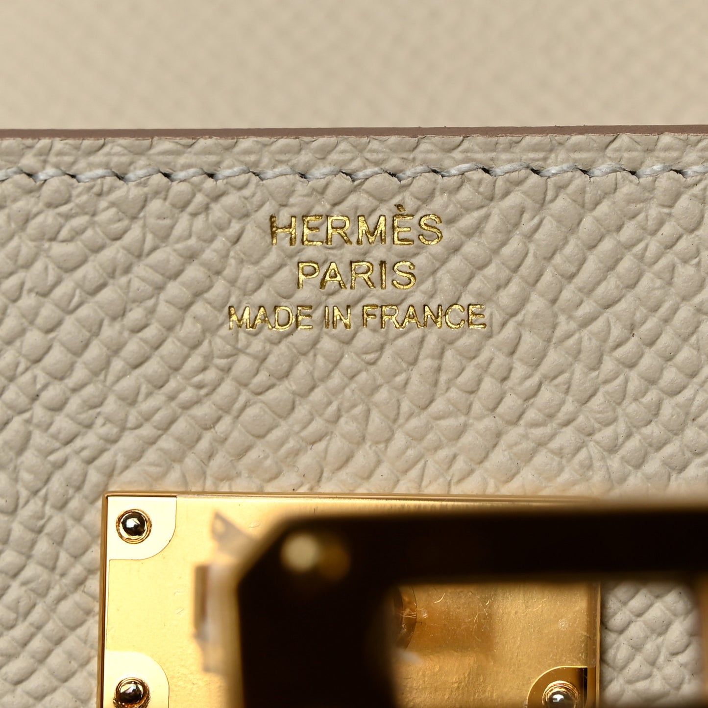 Epsom Kelly Wallet To Go Craie