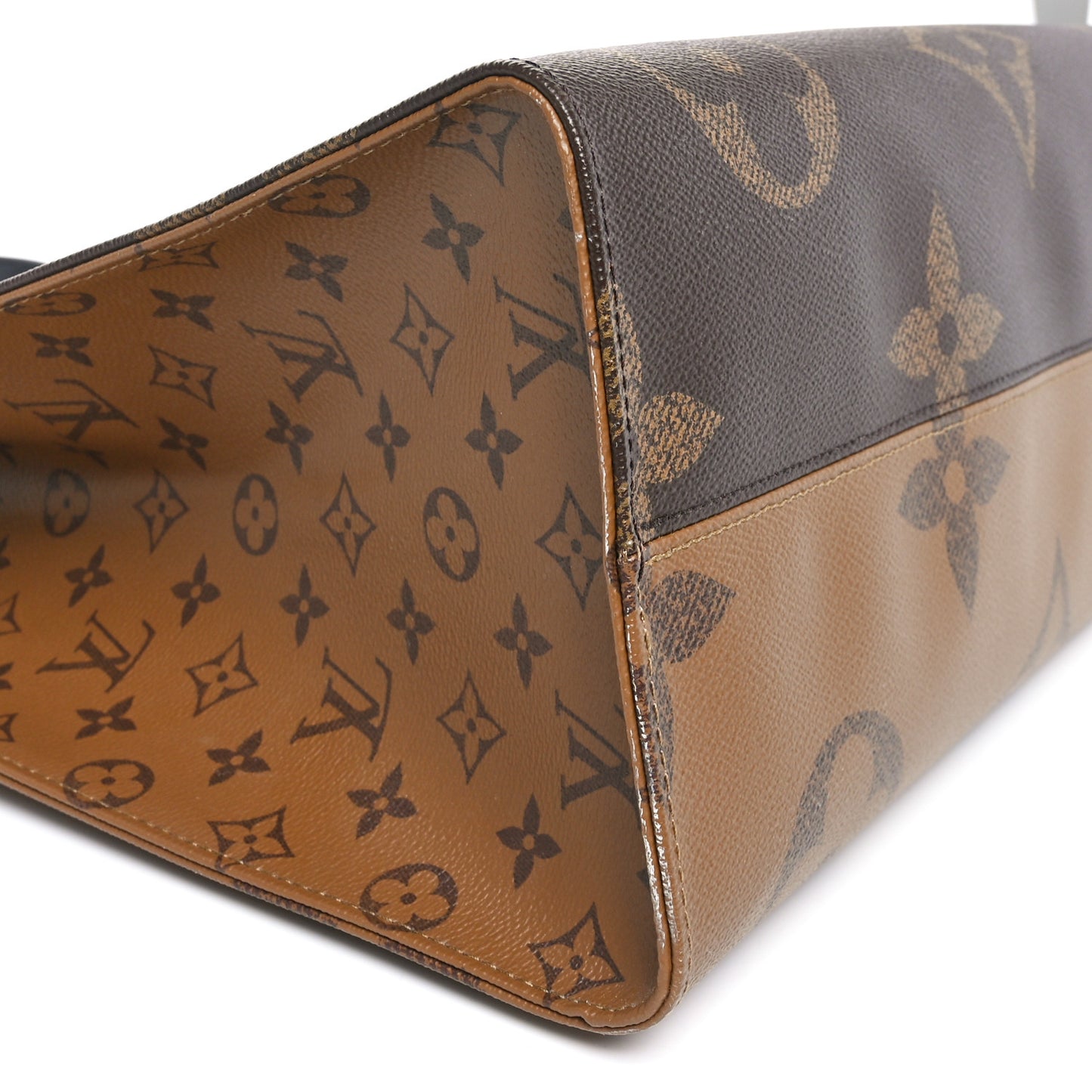 Reverse Monogram Giant Onthego GM
