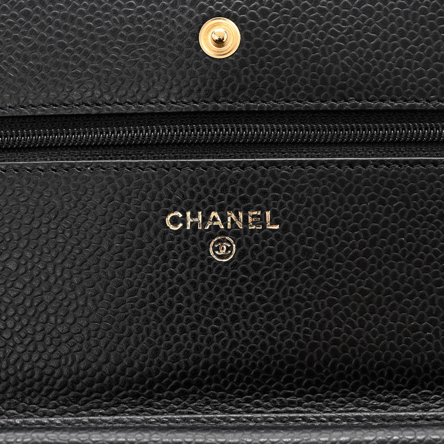 Caviar Quilted Wallet on Chain WOC Black