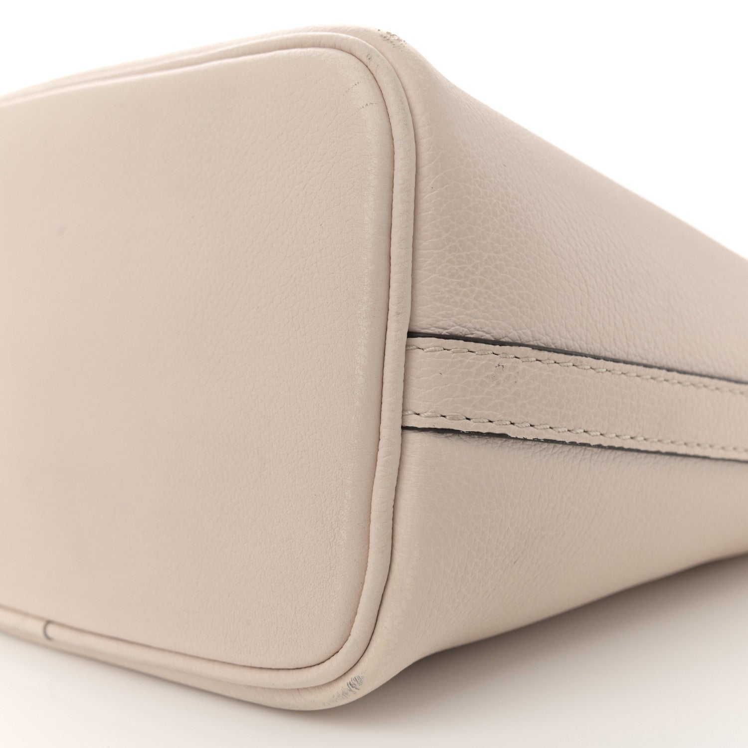 Louis Vuitton Grained Calfskin Lock and Walk Bucket Quartz 9 of 12