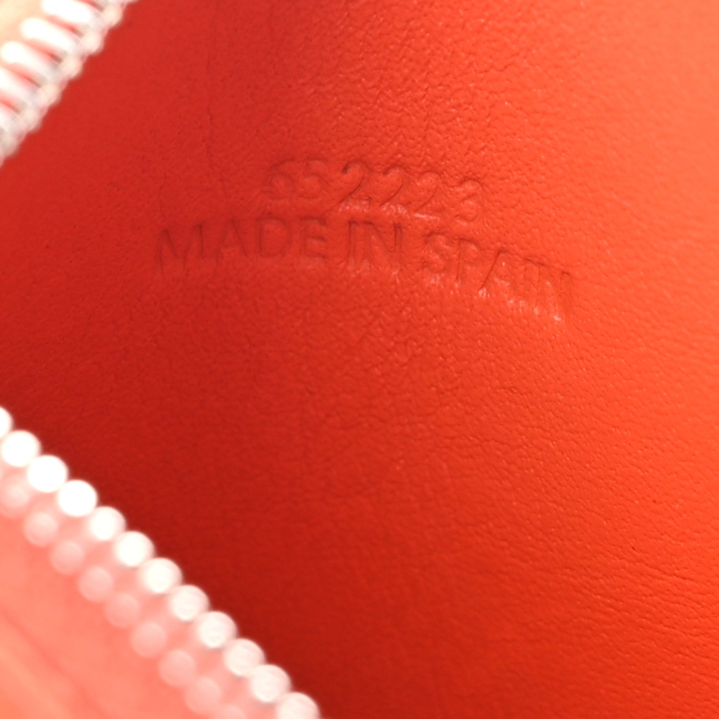 Grained Calfskin Anagram Card Holder With Chain Orange