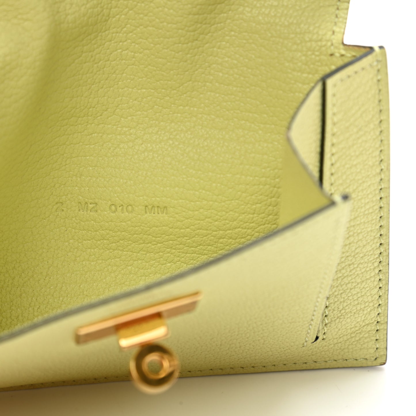 Chevre Mysore Kelly Pocket Compact Wallet Jaune Bourgeon
