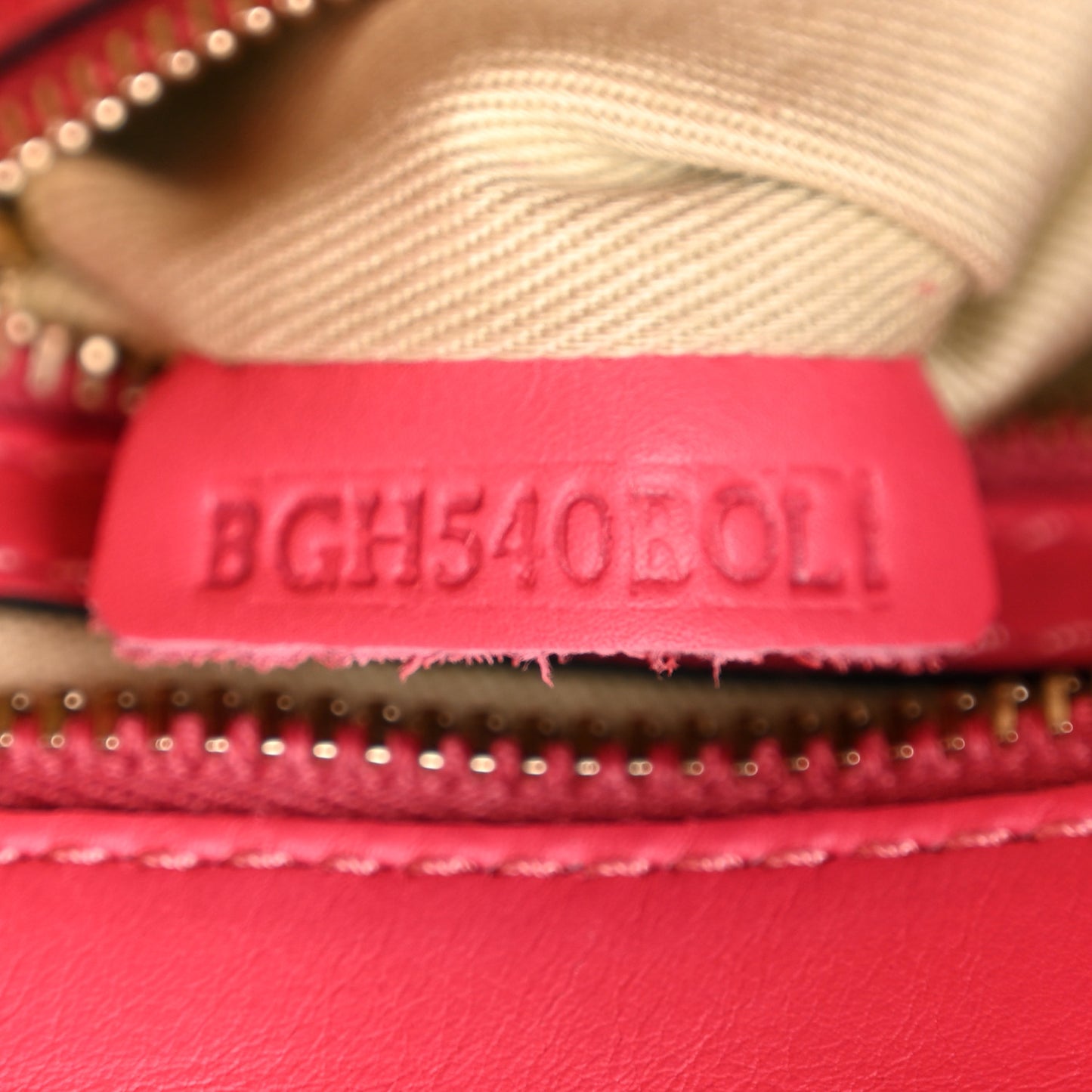 Vitello Small Rockstud Double Handle Tote Raspberry