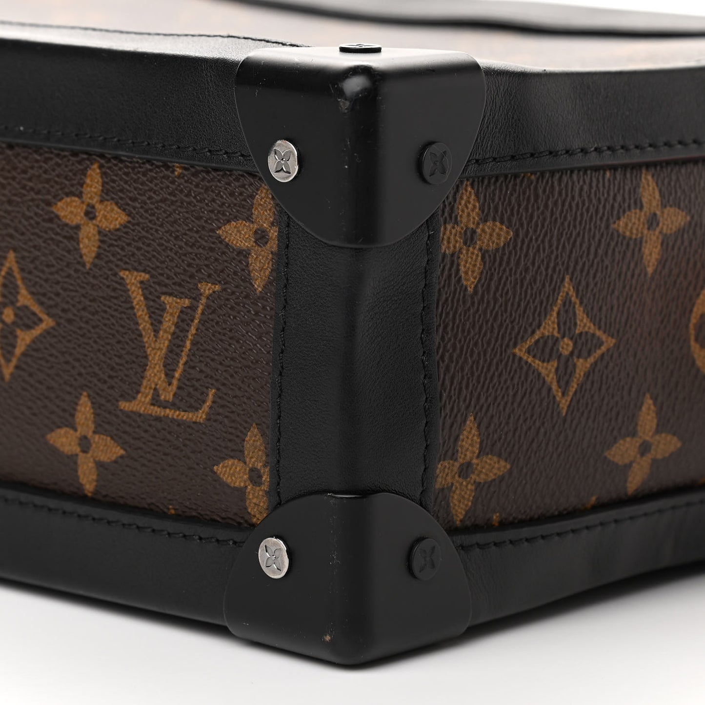 Monogram Solar Ray Soft Trunk