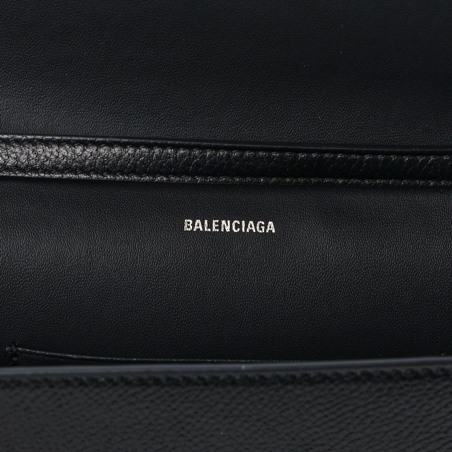 Grained Calfskin Phone Holder Black