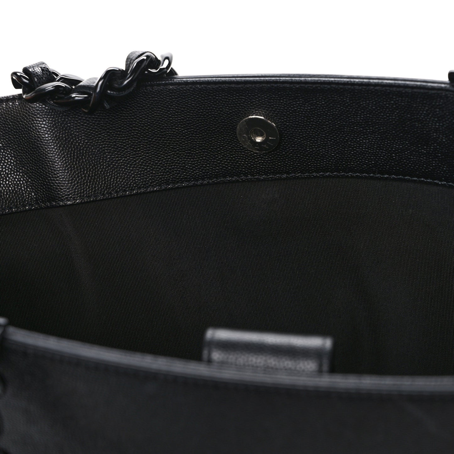 Caviar Quilted My Everything Large Shopping Tote Black