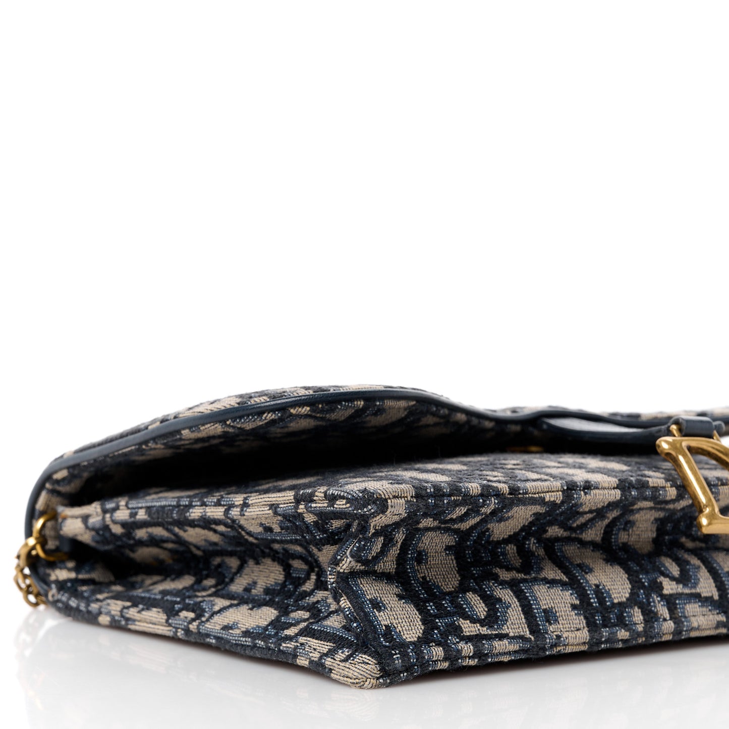 Oblique Saddle Chain Pouch Blue