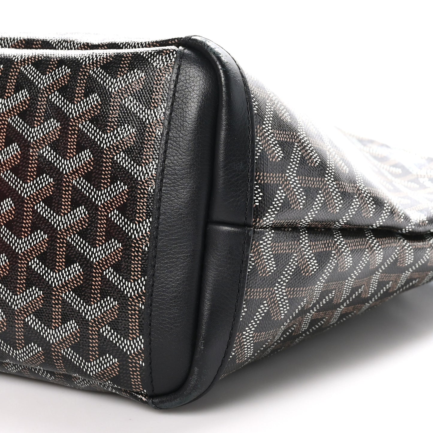 Goyardine Artois PM Black