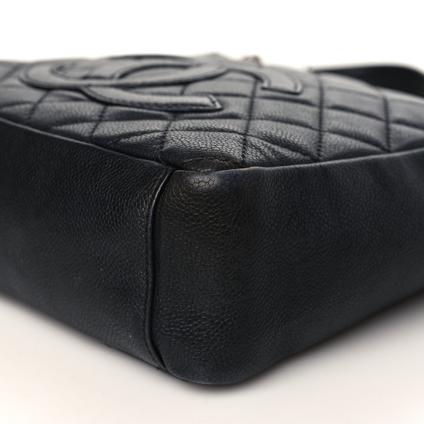 Caviar Quilted Petit Shopping Tote PST Black