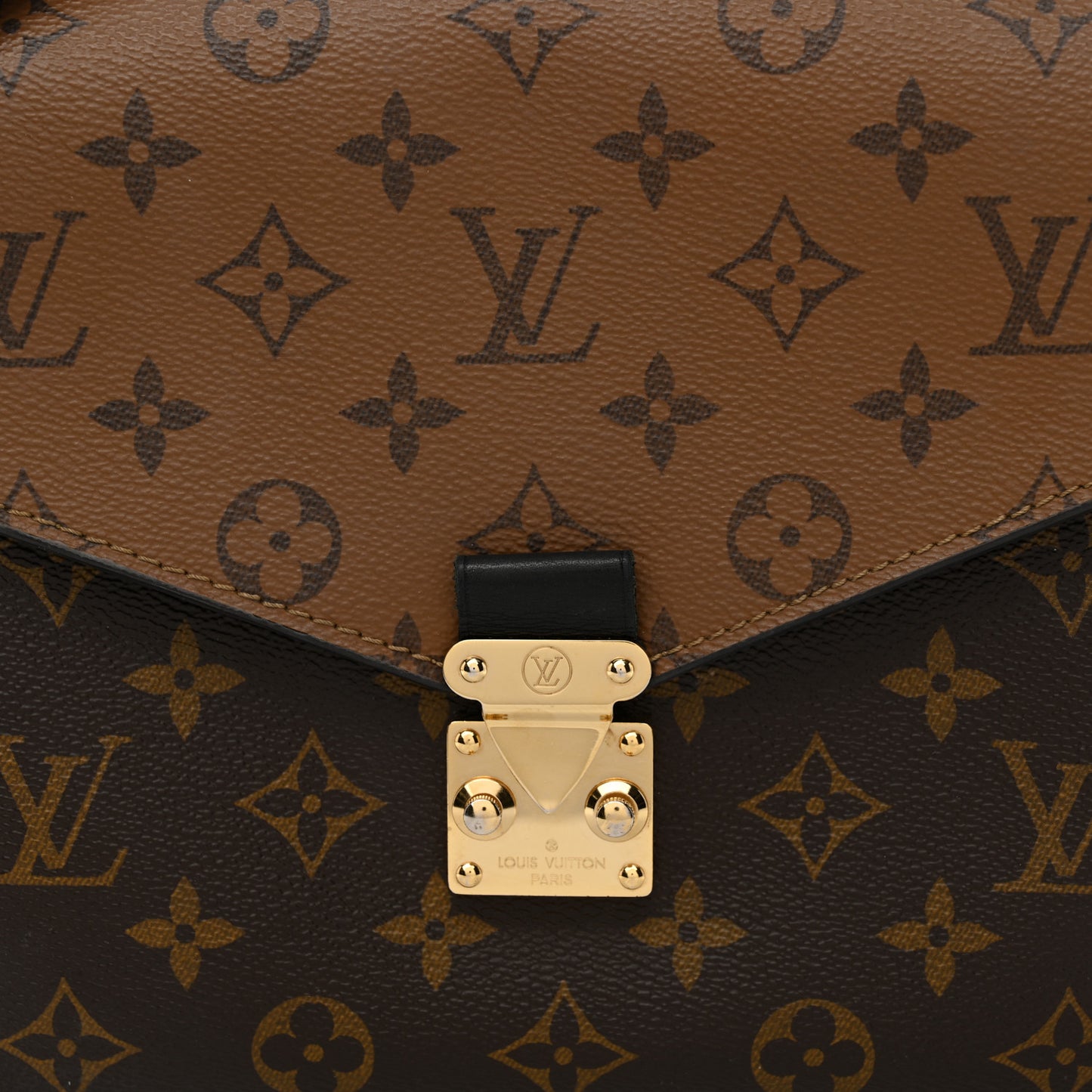 Reverse Monogram Pochette Metis