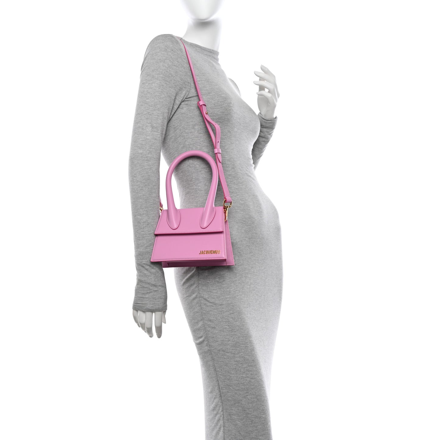 Smooth Calfskin Le Chiquito Moyen Light Pink