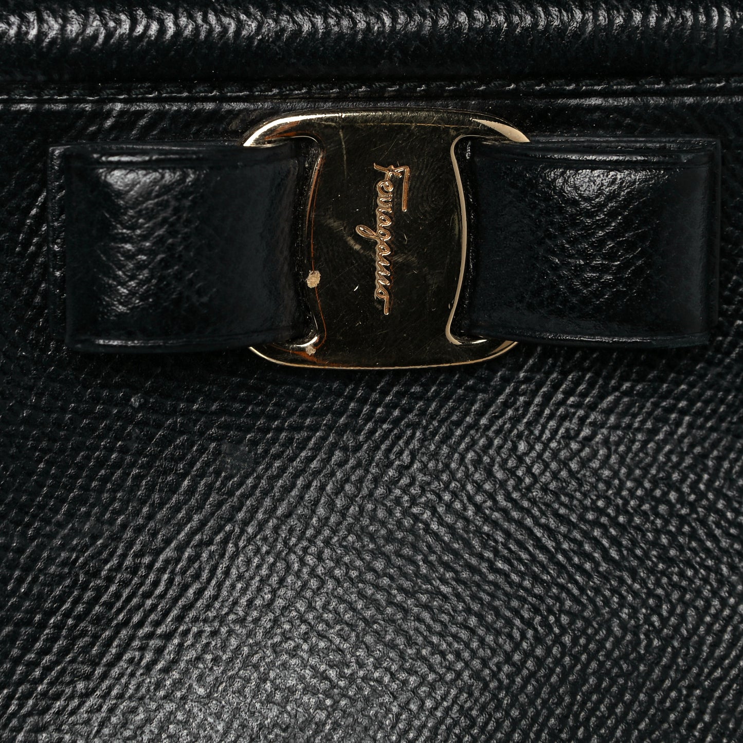 Hammered Calfskin Vara Bow Chain Tote Black