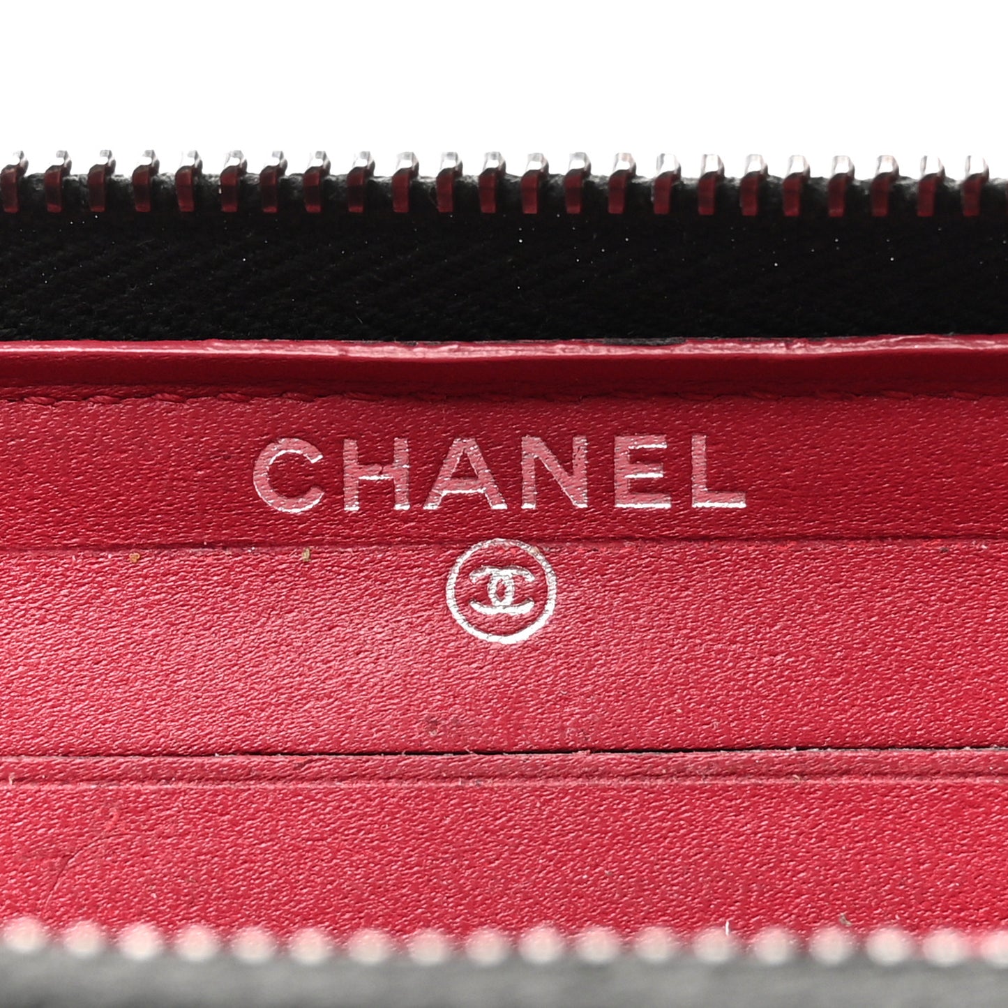 Aged Calfskin Quilted Small Gabrielle Zip Around Wallet Black