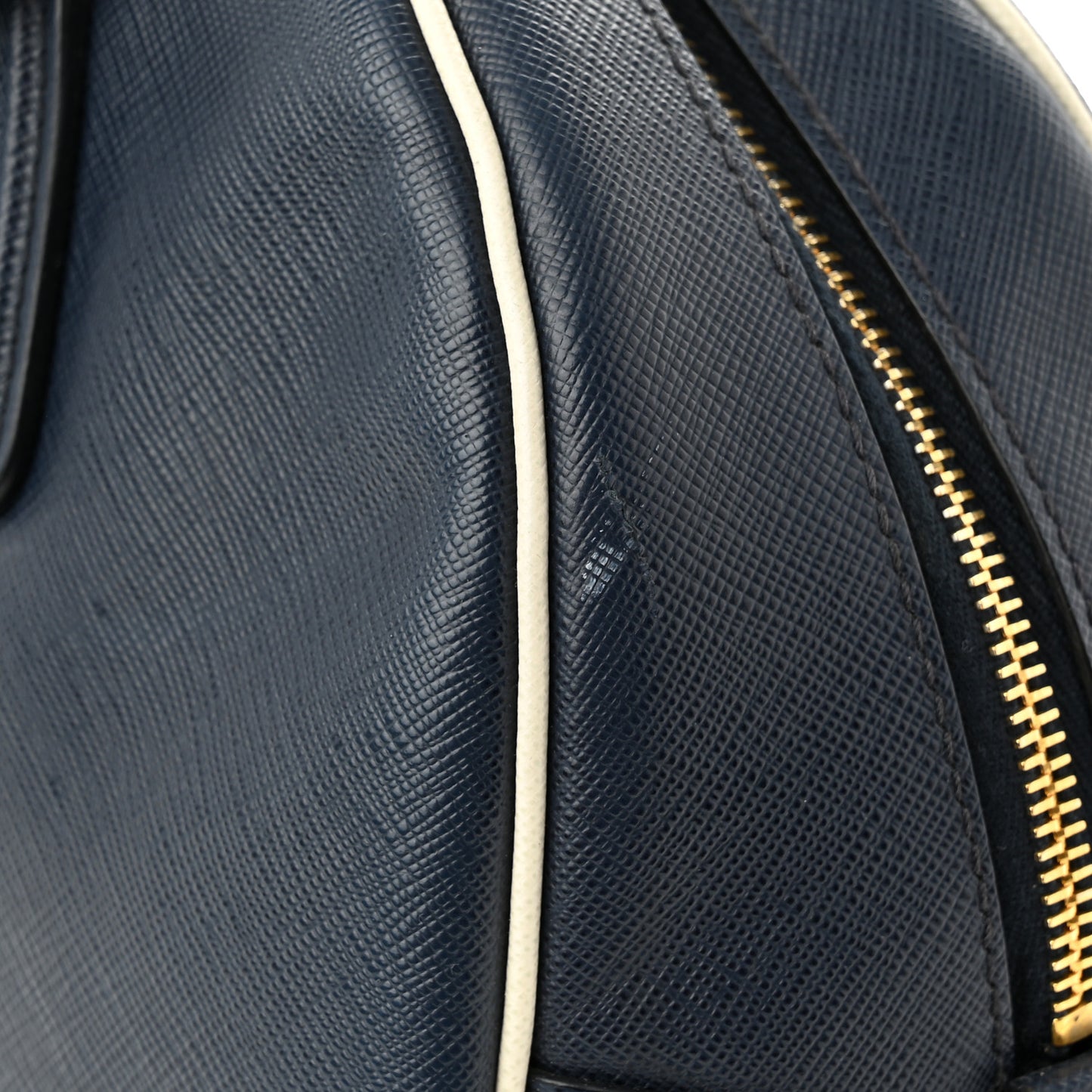 Saffiano Lux Bowling Bag Baltico Talco