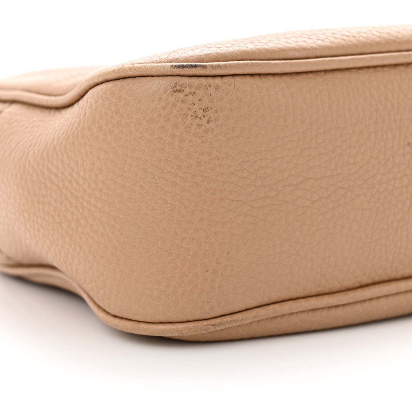 Pebbled Calfskin Small Soho Disco Bag Camelia
