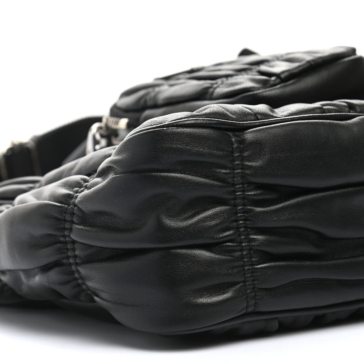 Nappa Gaufre Re-Edition 2005 Shoulder Bag Black