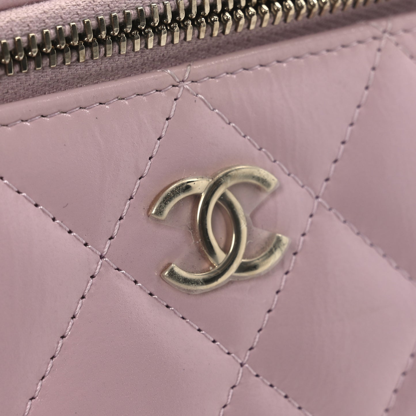 Shiny Lambskin Quilted Top Handle Vanity Case With Chain Pink