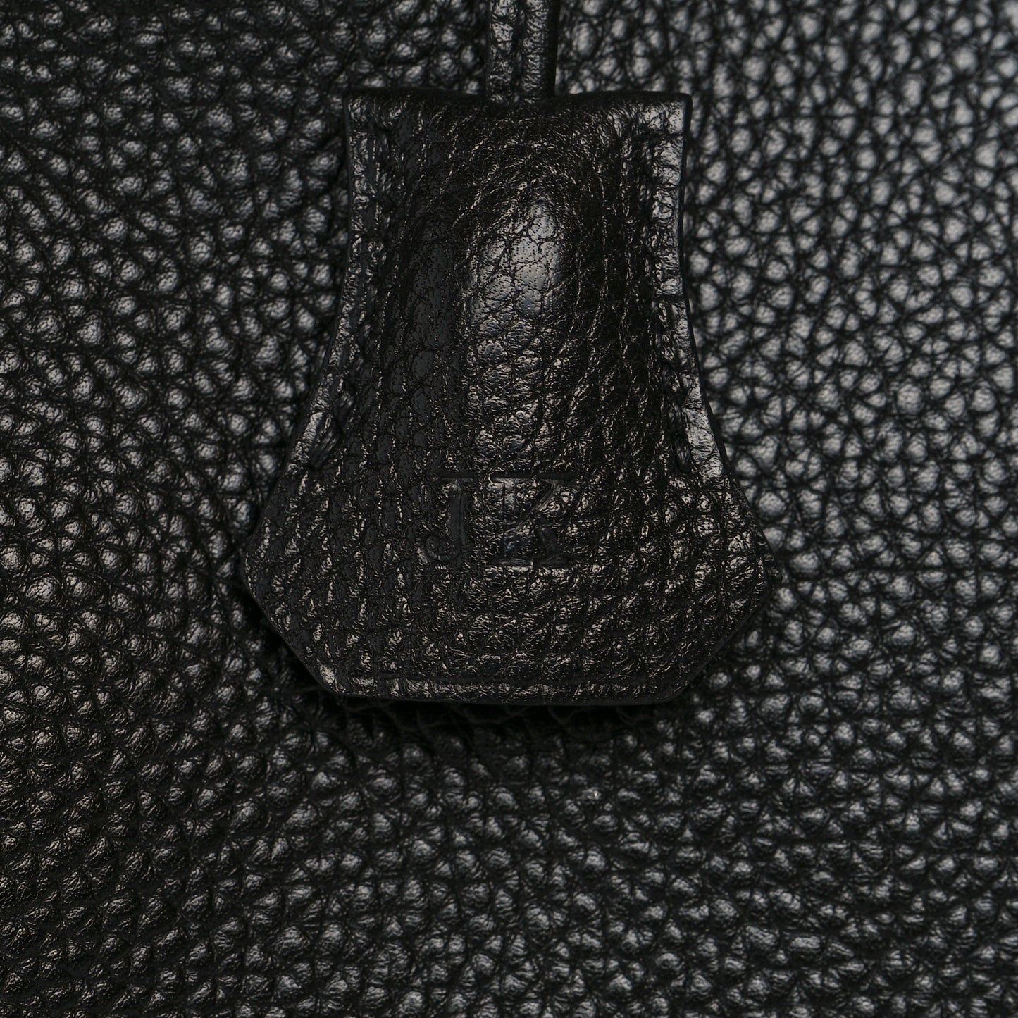 Taurillon Clemence Kelly Retourne 32 Black