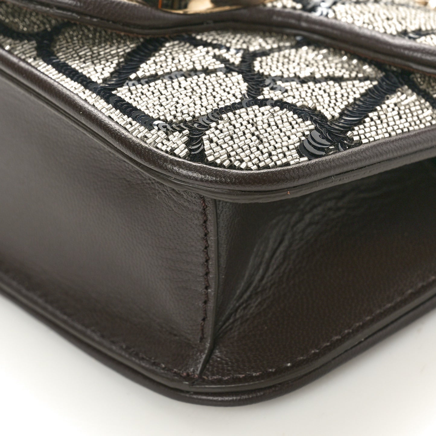 Sequins Toile Iconographe Calfskin Beaded Vlogo Small Loco Shoulder Bag Argento Black Fondant