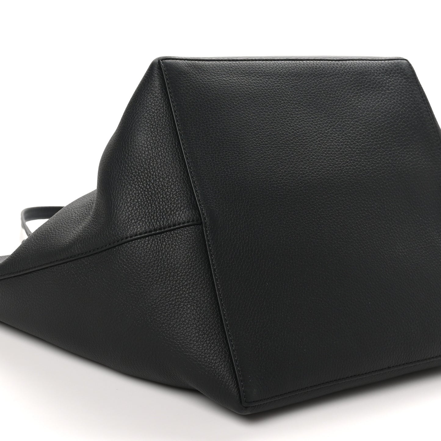 Grained Calfskin Park Tote Three Black