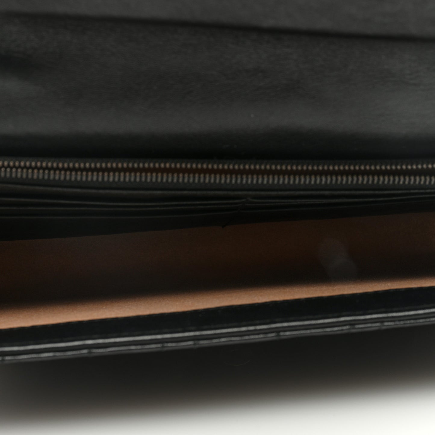 Calfskin Matelasse Mini Pearly GG Marmont Chain Wallet Black