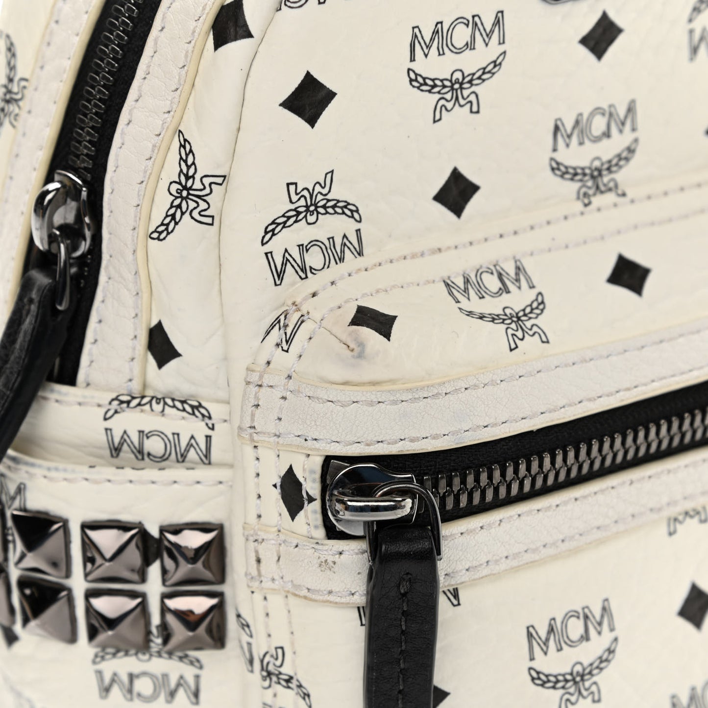Visetos Side Stud X-Mini Stark Bebe Boo Backpack White