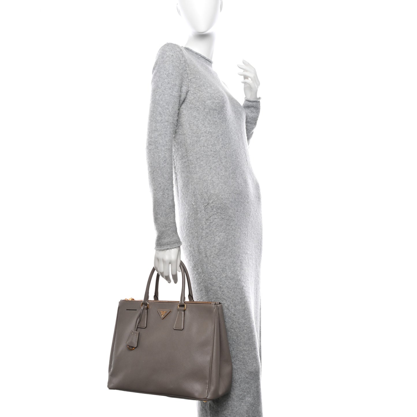 Saffiano Medium Galleria Double Zip Tote Argilla