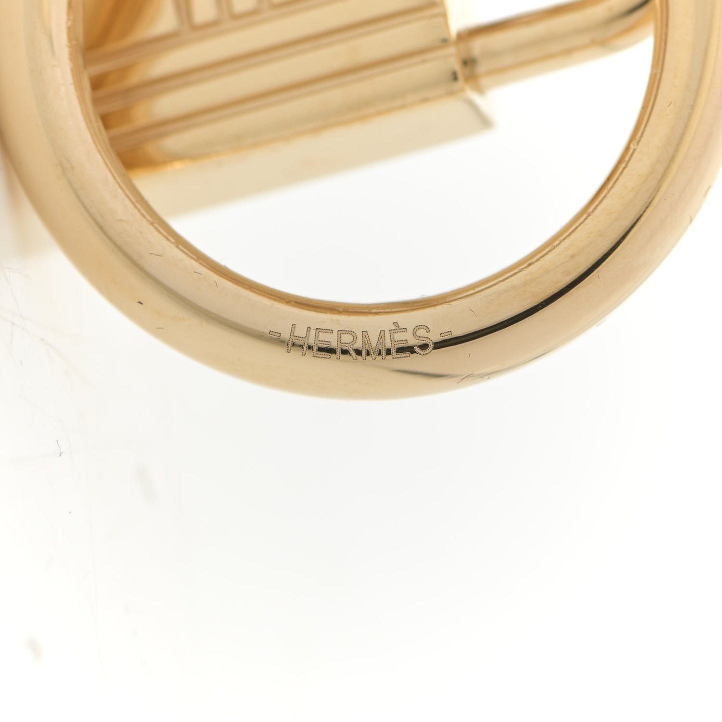 Permabrass Loop Charms Cadenas Scarf Ring Gold