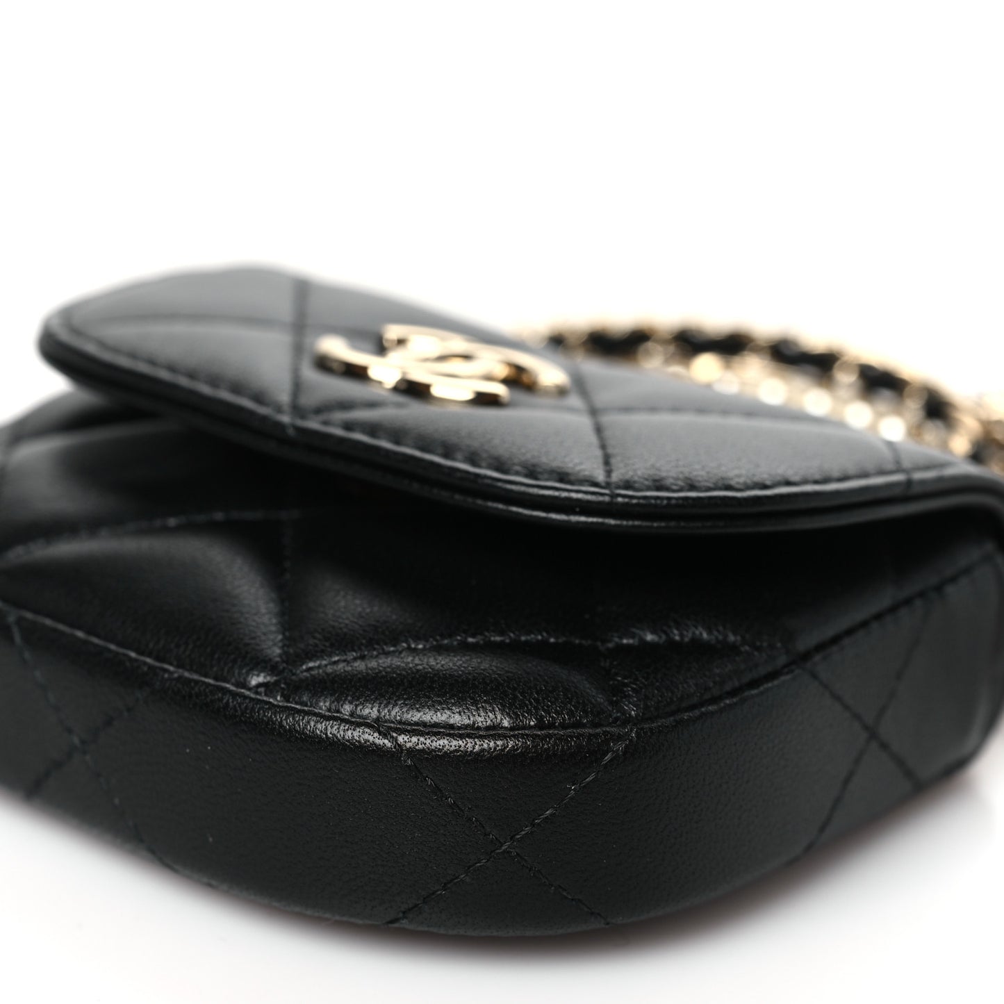 Lambskin Quilted Pearl Top Handle Clutch With Chain Black