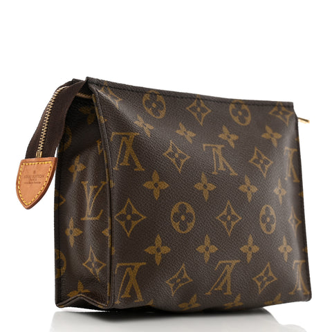 LOUIS VUITTON Monogram Toiletry Pouch 19