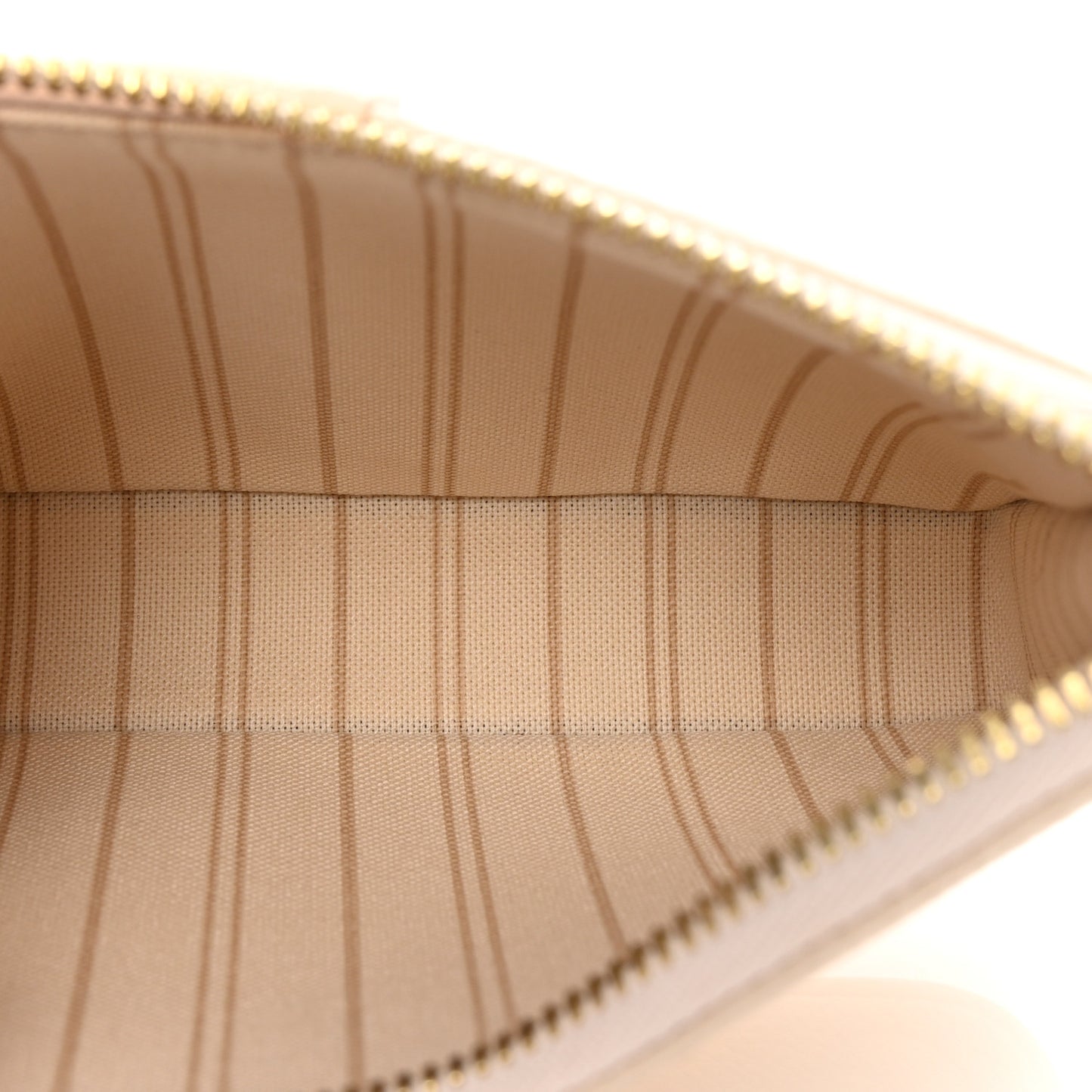 Empreinte Easy Pouch On Strap Cream