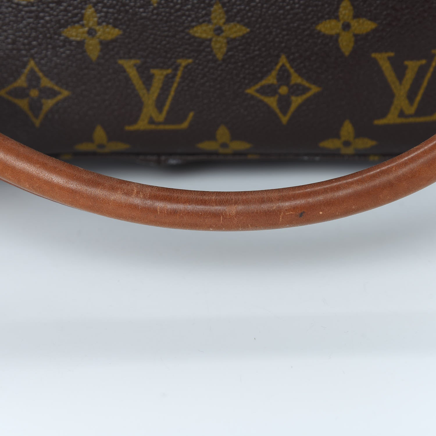 Louis Vuitton Monogram Looping MM 17 of 17