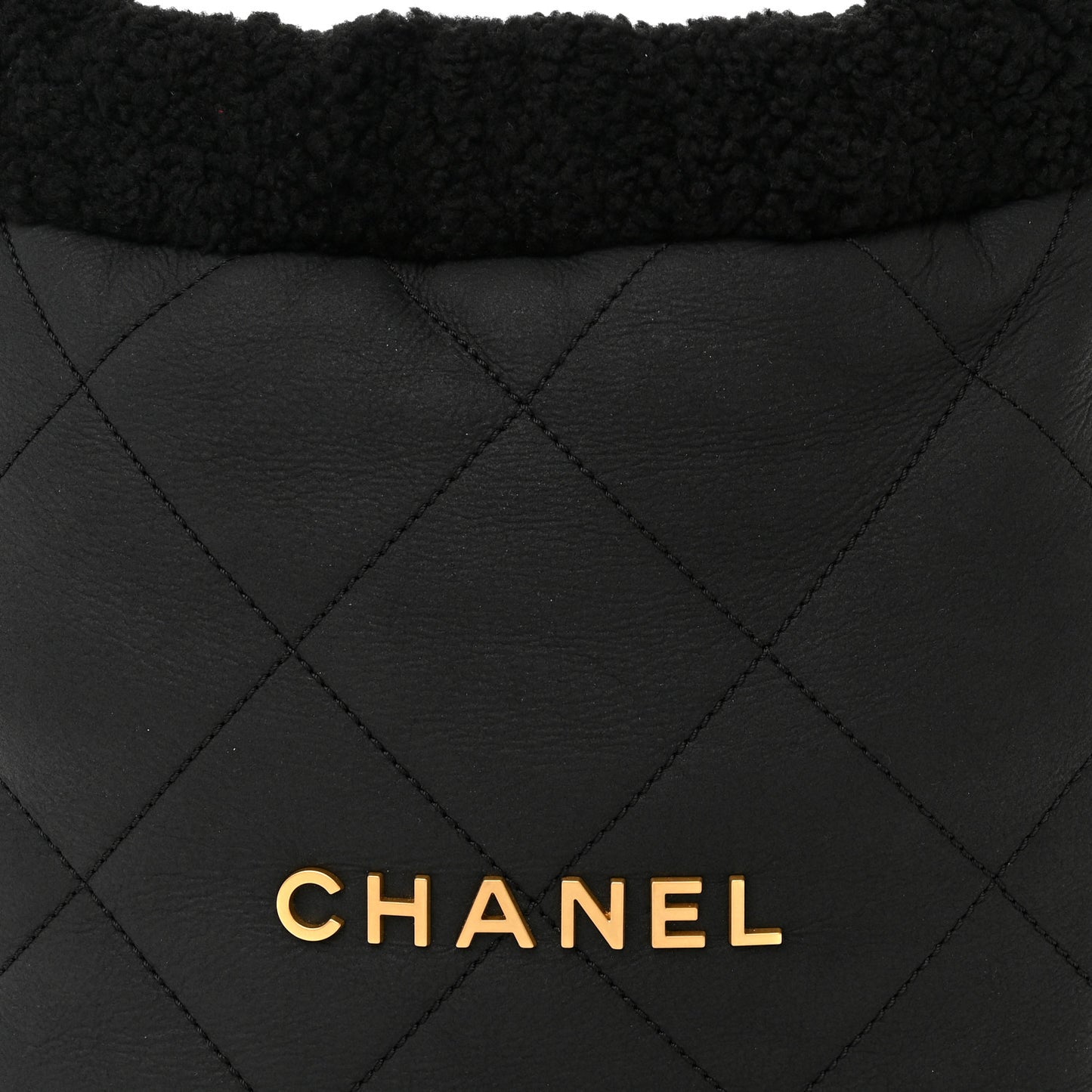 Shearling Aged Lambskin Quilted Small Chanel 22 Black