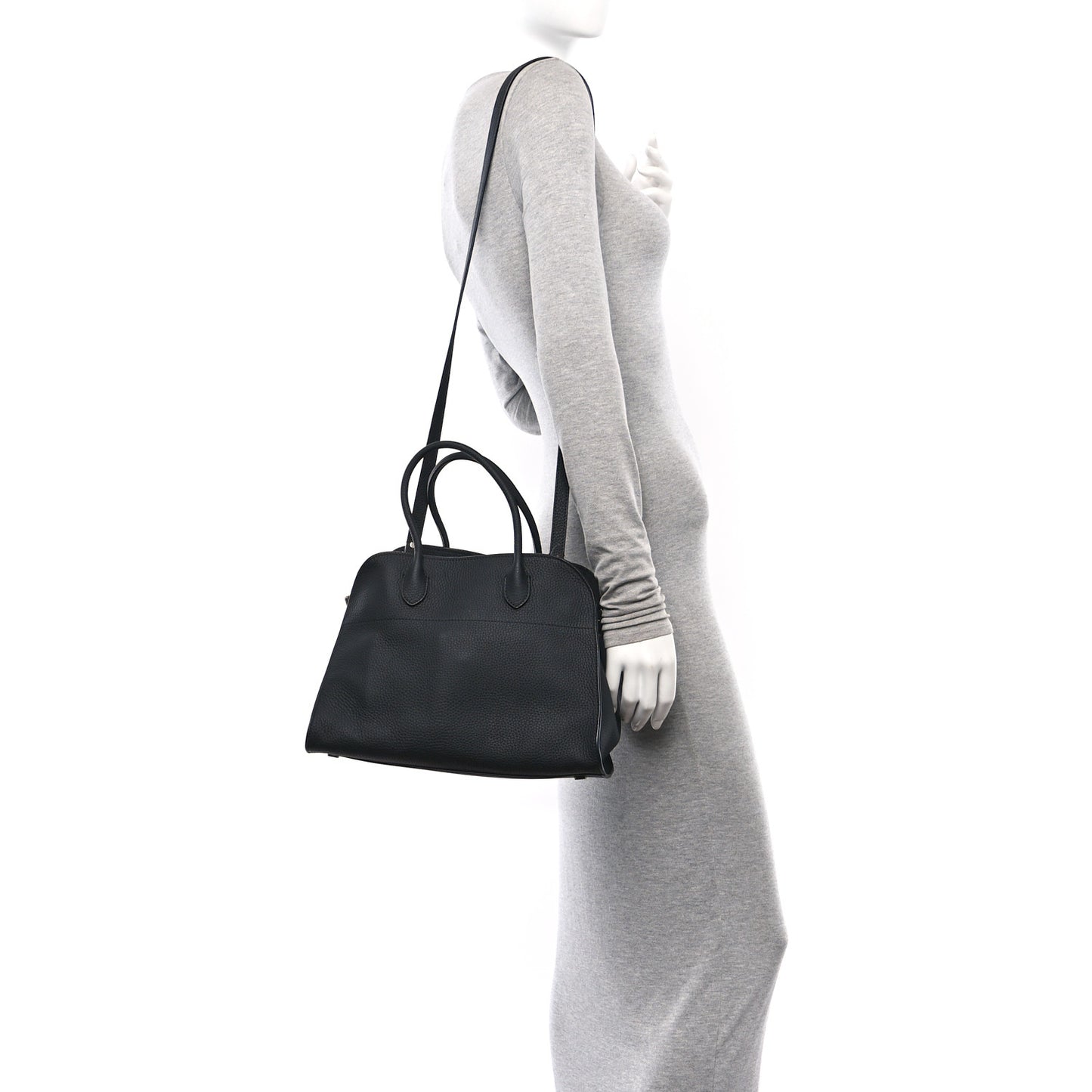 Matte Grained Calfskin Soft Margaux 12 Black