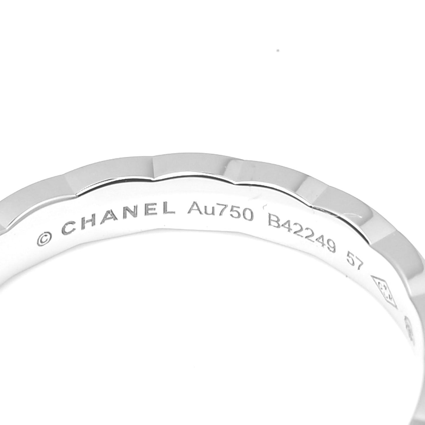 18K White Gold Mini Coco Crush Ring 57 8
