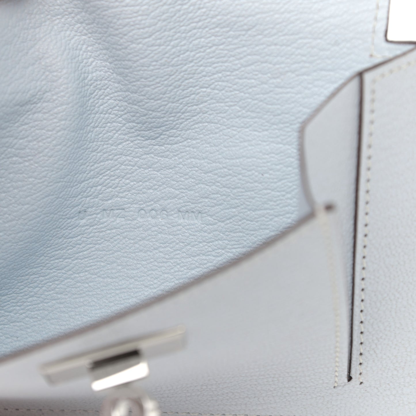 Chevre Mysore Kelly Pocket Compact Wallet Bleu Brume