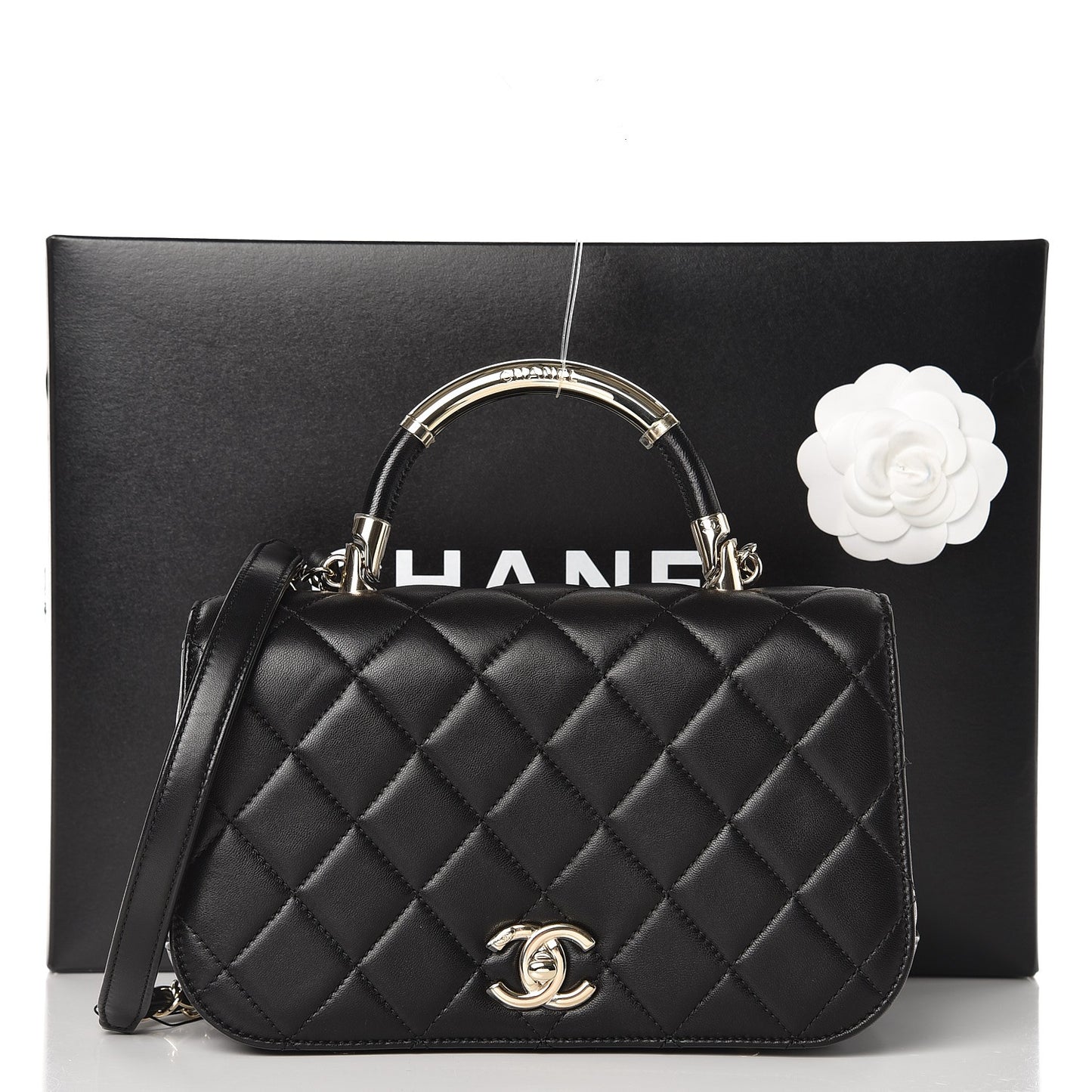 Lambskin Small Carry Chic Flap Black
