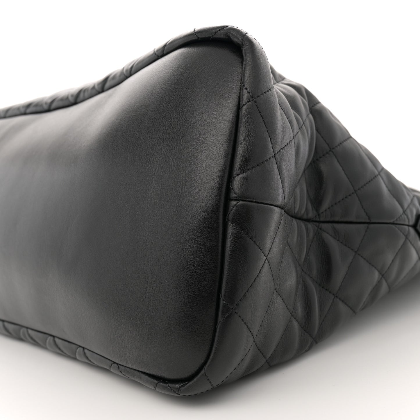 Calfskin Quilted ES Giant Travel Bag Black