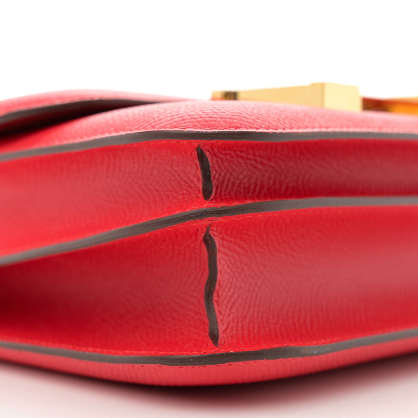 Epsom Constance 18 Rouge de Coeur