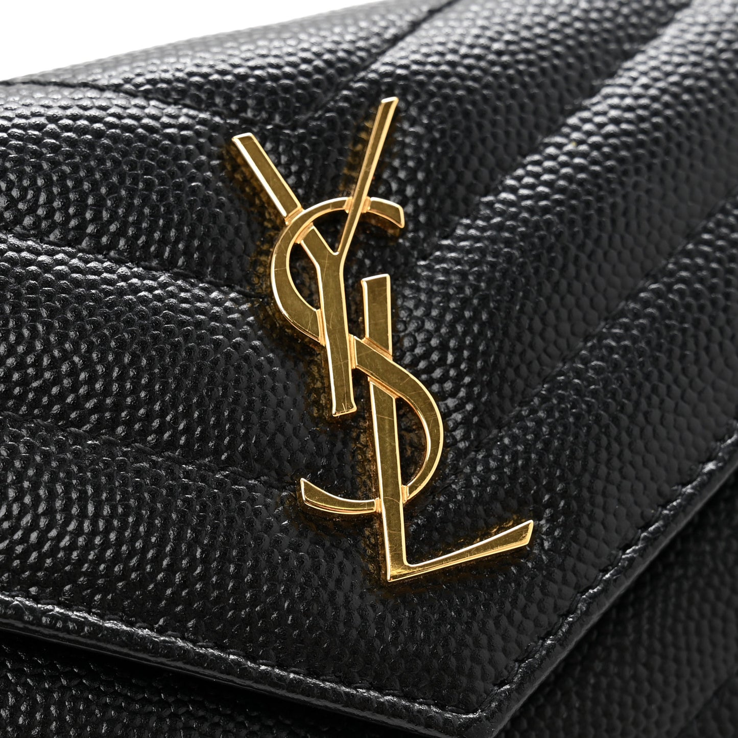 Grain De Poudre Matelasse Chevron Monogram Compact Wallet Black