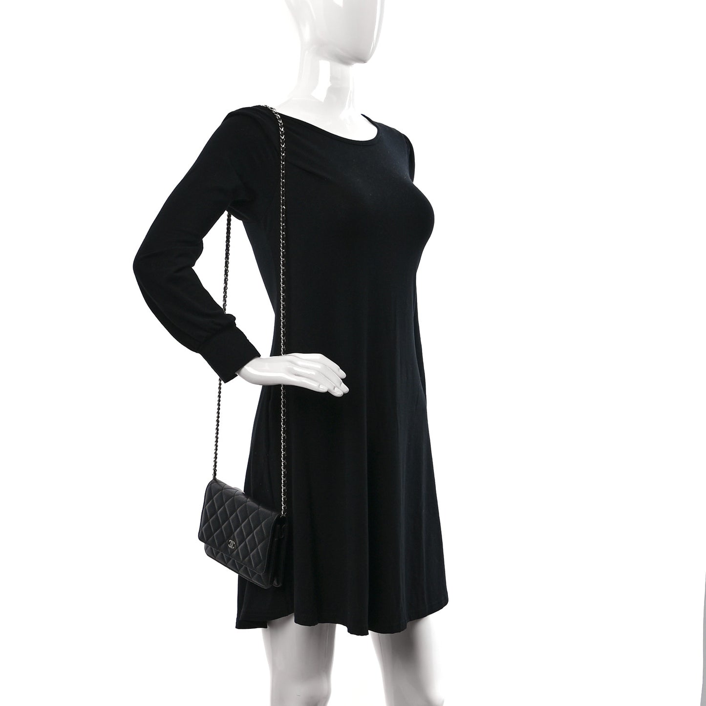 Caviar Quilted Wallet on Chain WOC Black