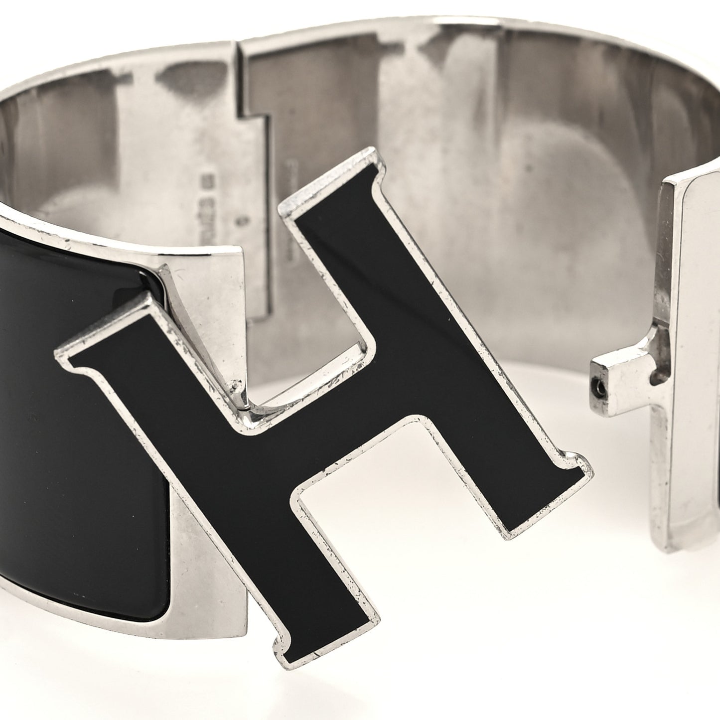 Enamel Extra Wide Clic Clac H Bracelet PM Black