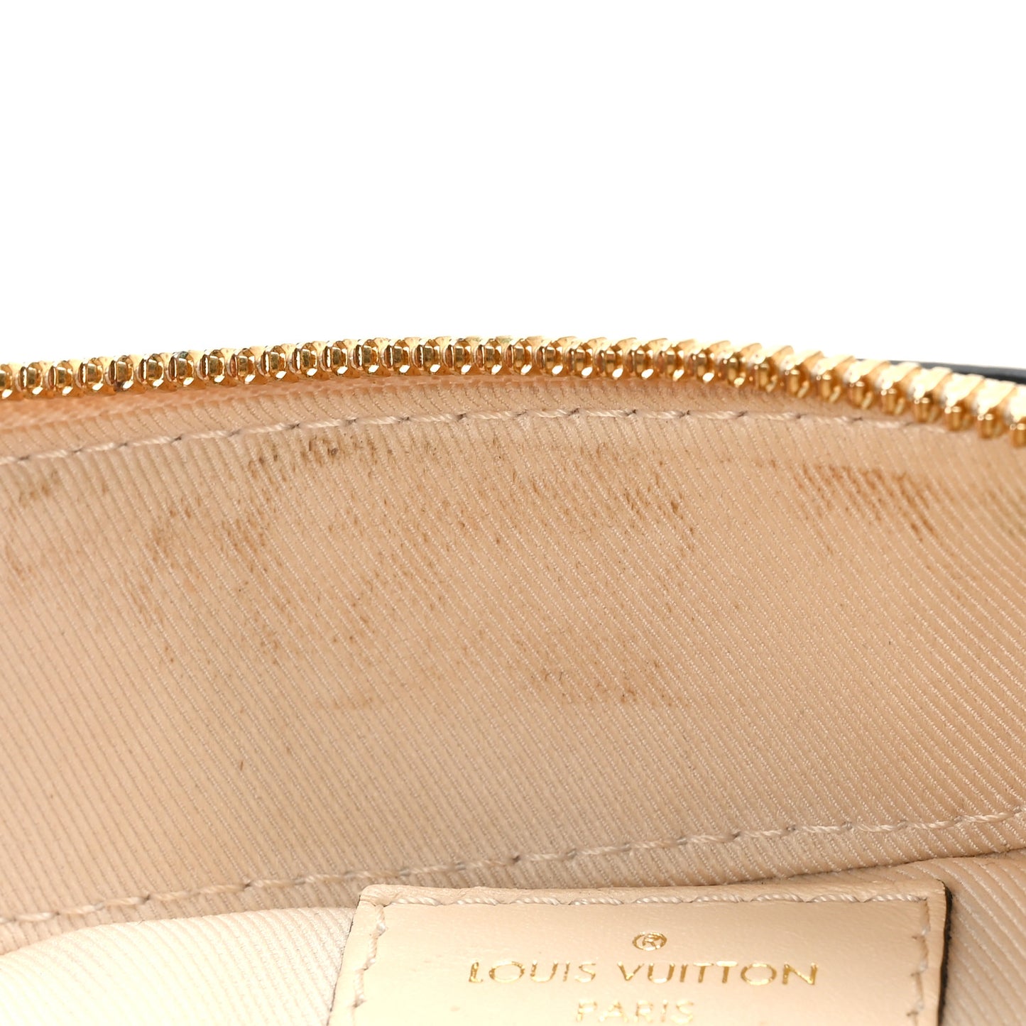 Monogram Saintonge Creme