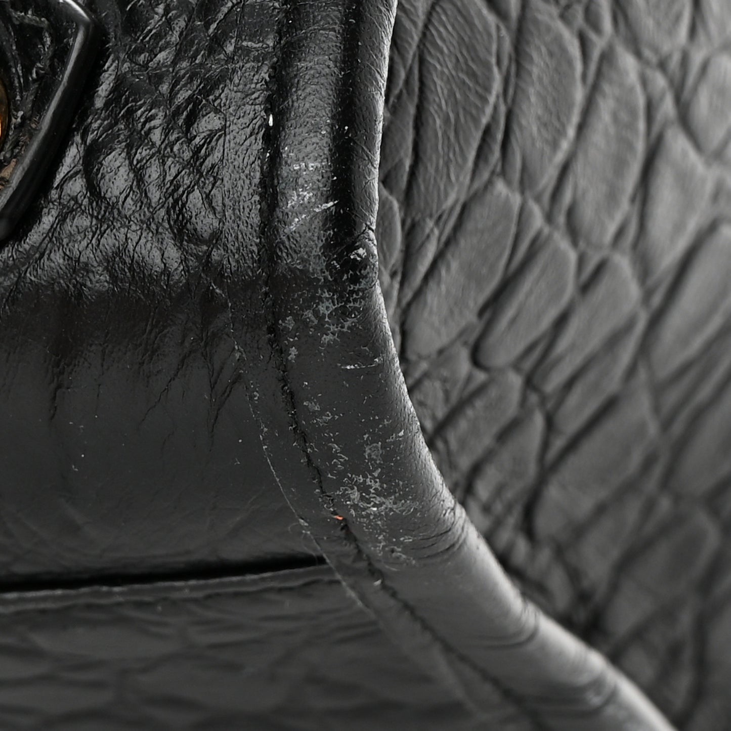 Calfskin Crocodile Embossed Classic Hardware City Black