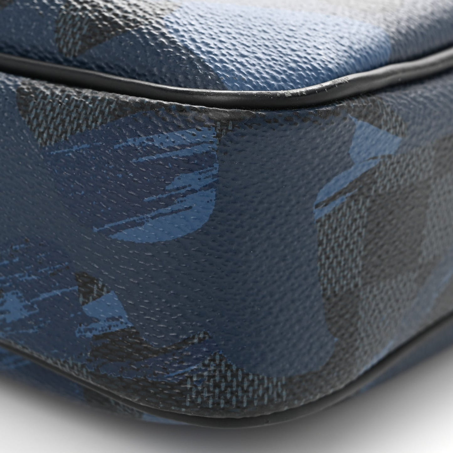 Damier Cobalt Camouflage Porte Documents Voyage PM Blue