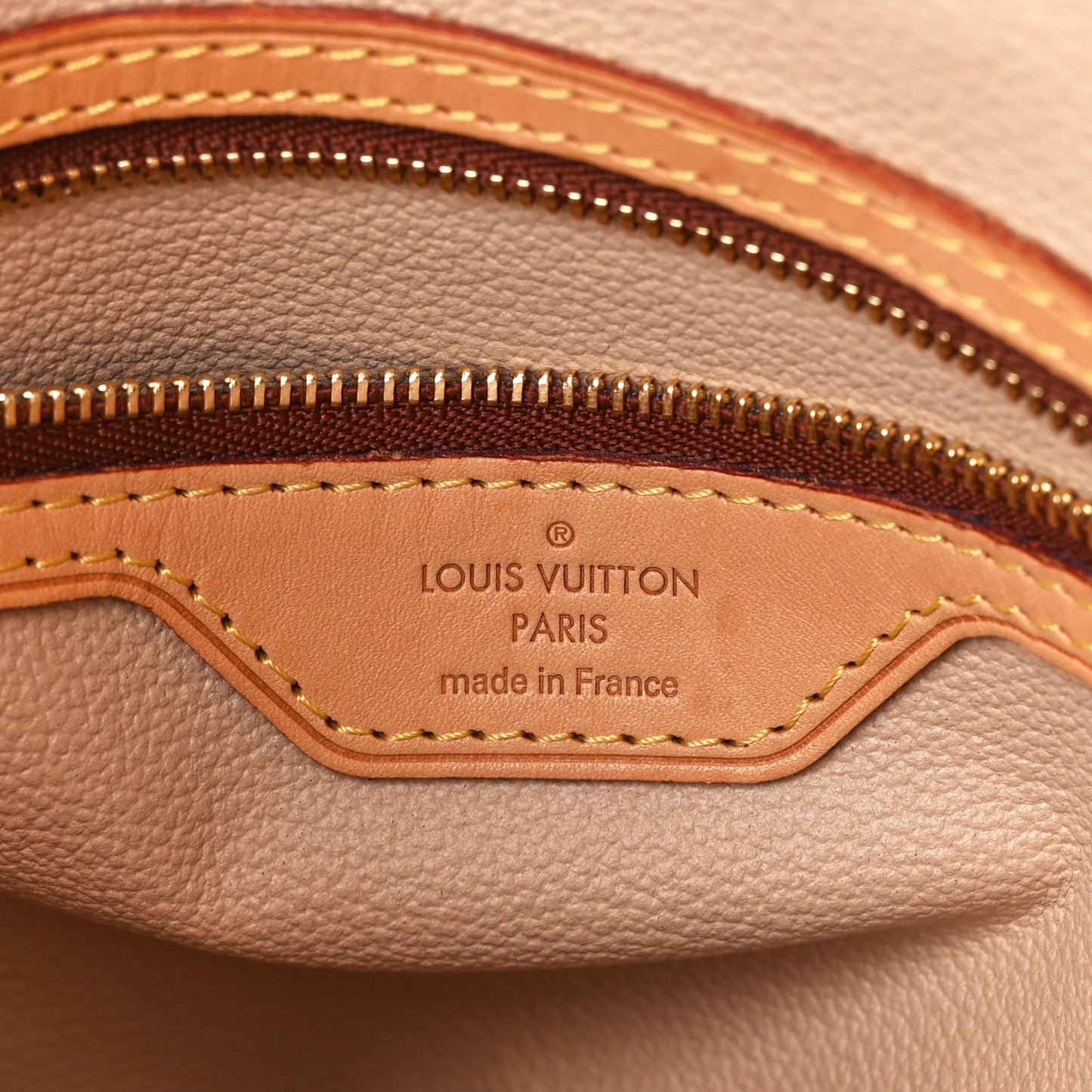 Monogram Petit Bucket 23
