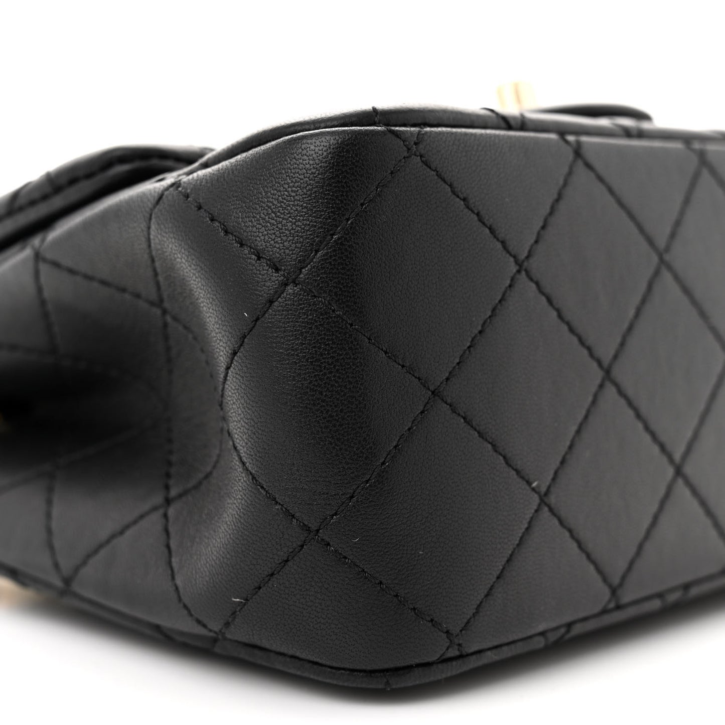 Lambskin Quilted Enamel Mini Pearl Crush Flap Black