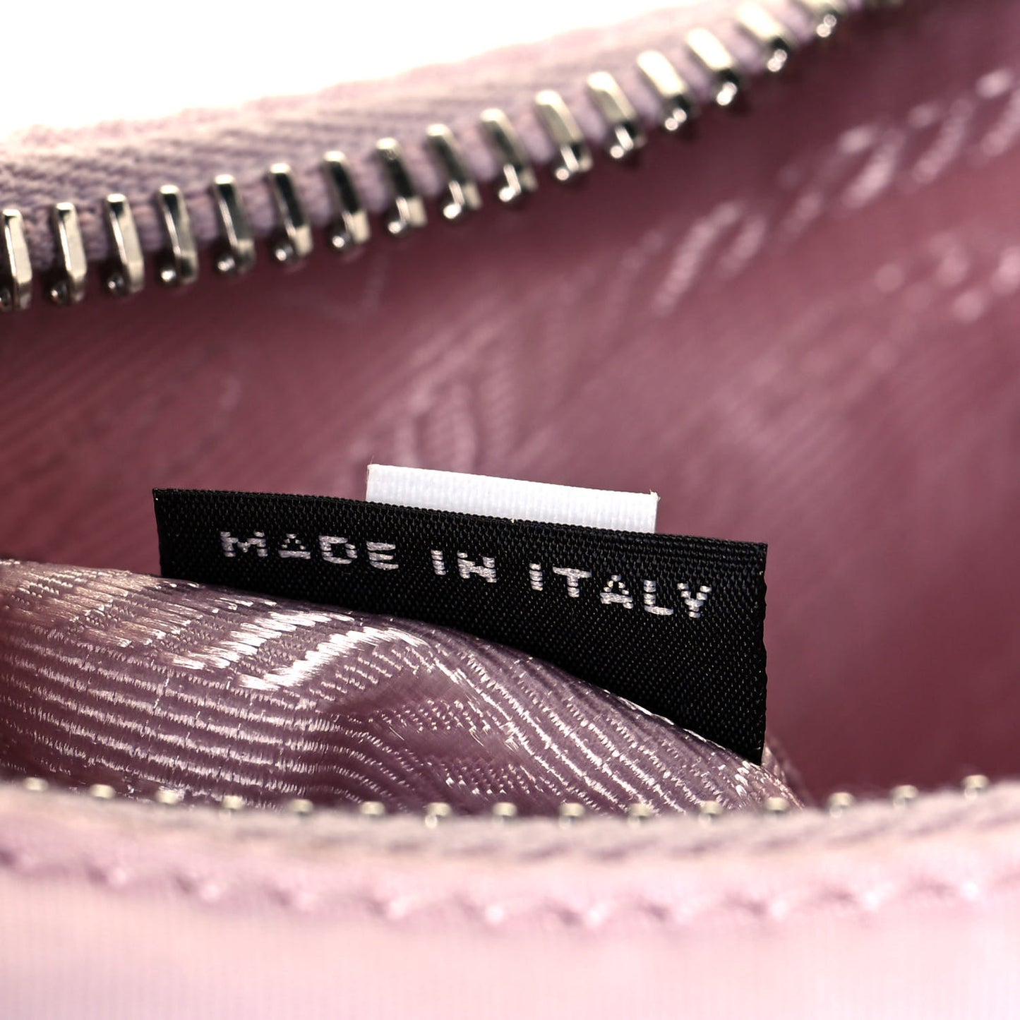 Nylon Re-Edition 2005 Shoulder Bag Alabastro