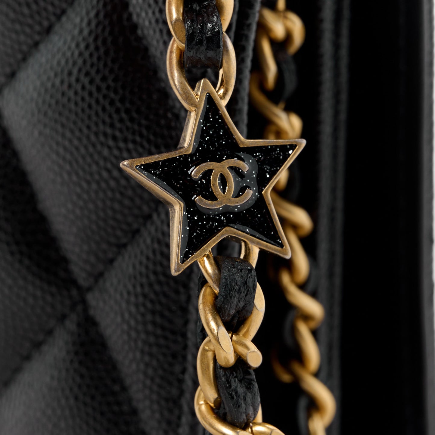 Caviar Quilted Glitter CC Roller Skate Clutch With Chain Black Black