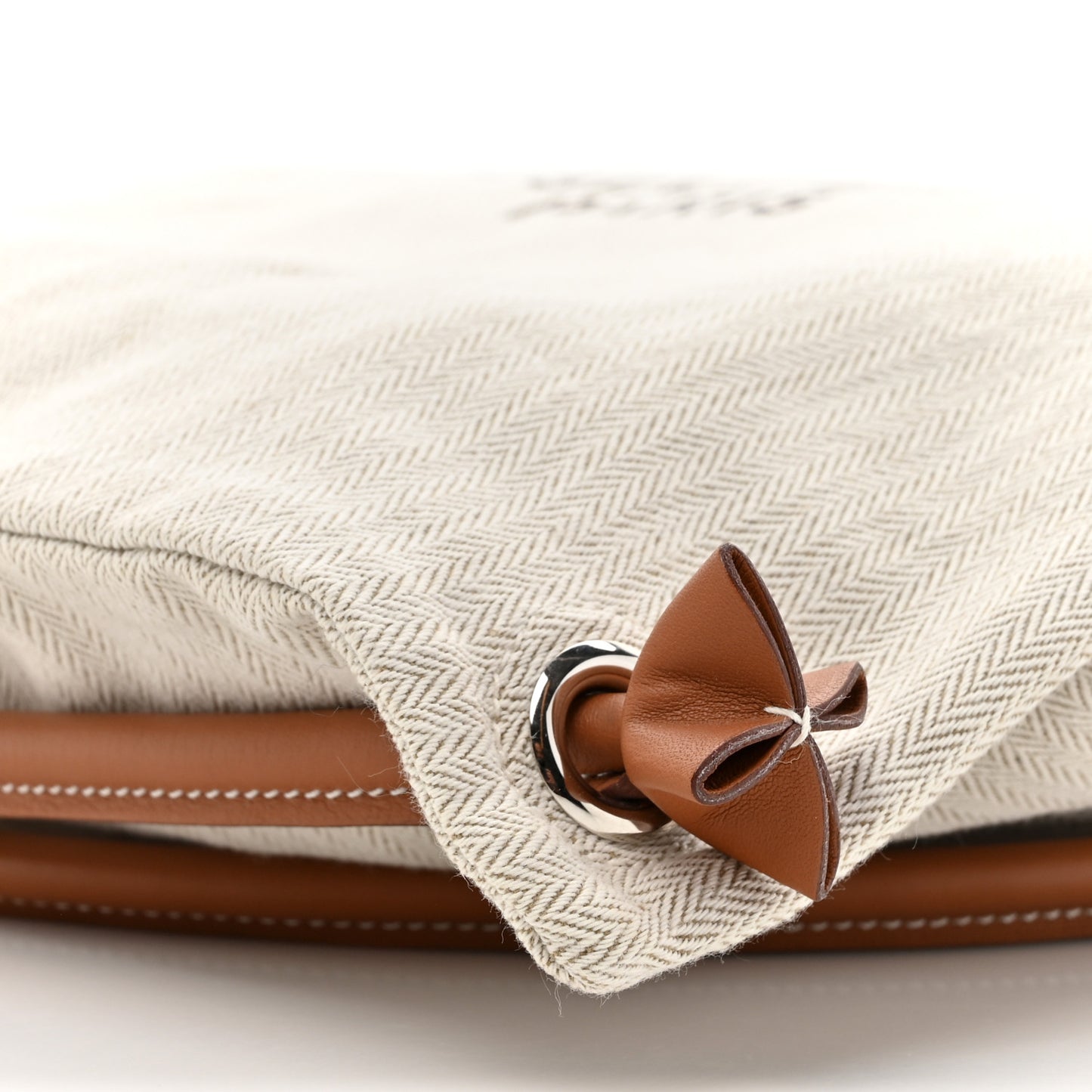 Canvas Swift Aline Grooming Bag Gold